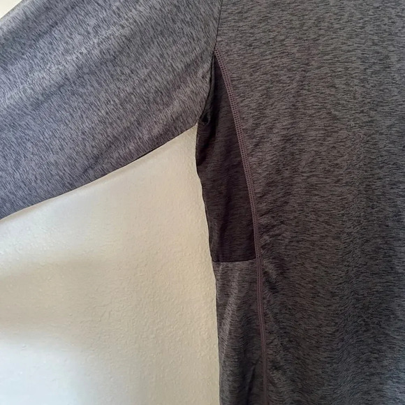 NWOT Real Essentials Men XL Grey Long Sleeve Dry Fit T-shirt Base Layer Gorpcore - Picture 2 of 3